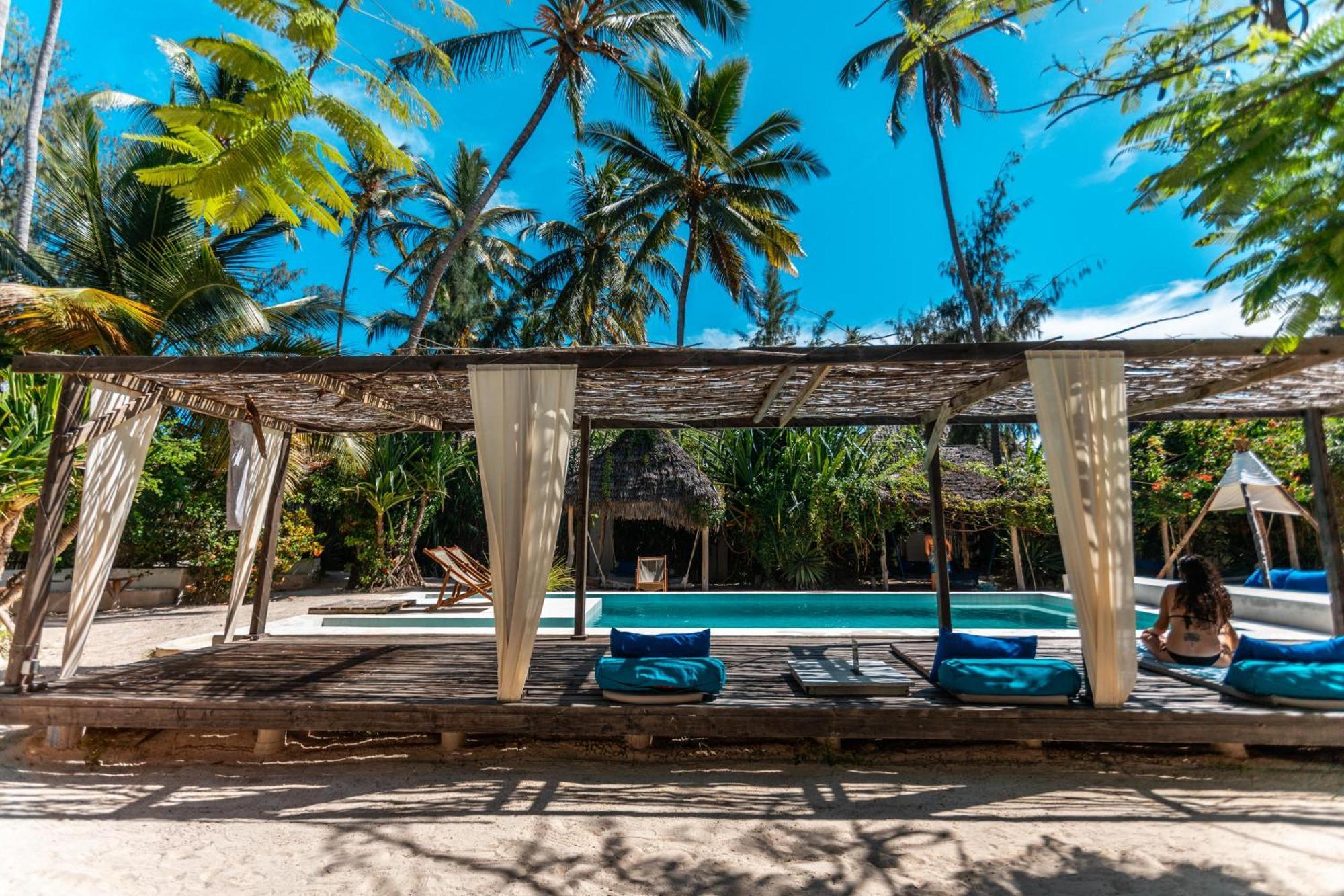 B4 Beach Club Paje Exterior photo